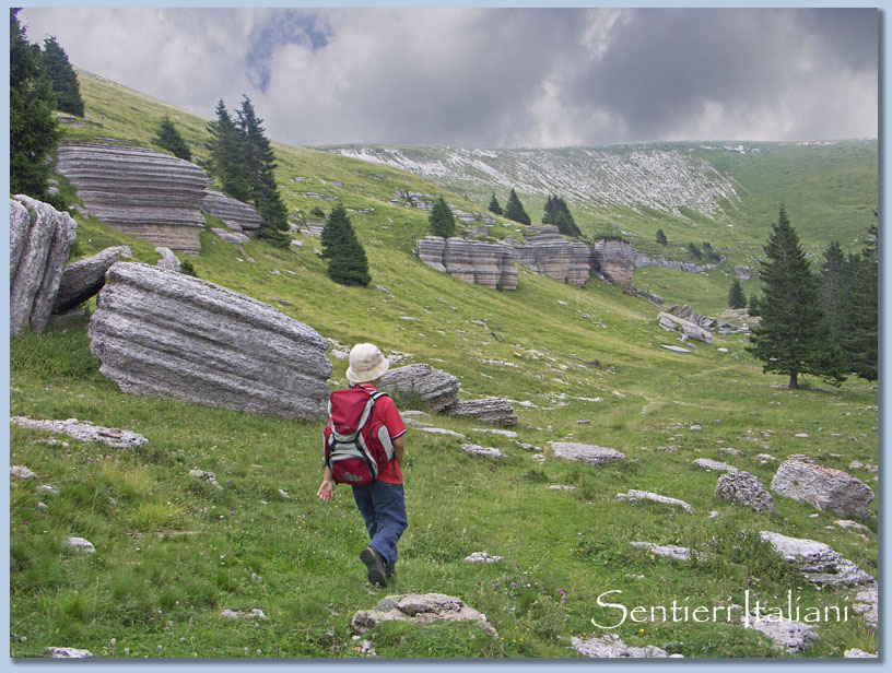 grande guerra sull'altopiano di asiago, scelta itinerario monte ortigara e  fior castelgomberto nella valle di campomulo di gallio